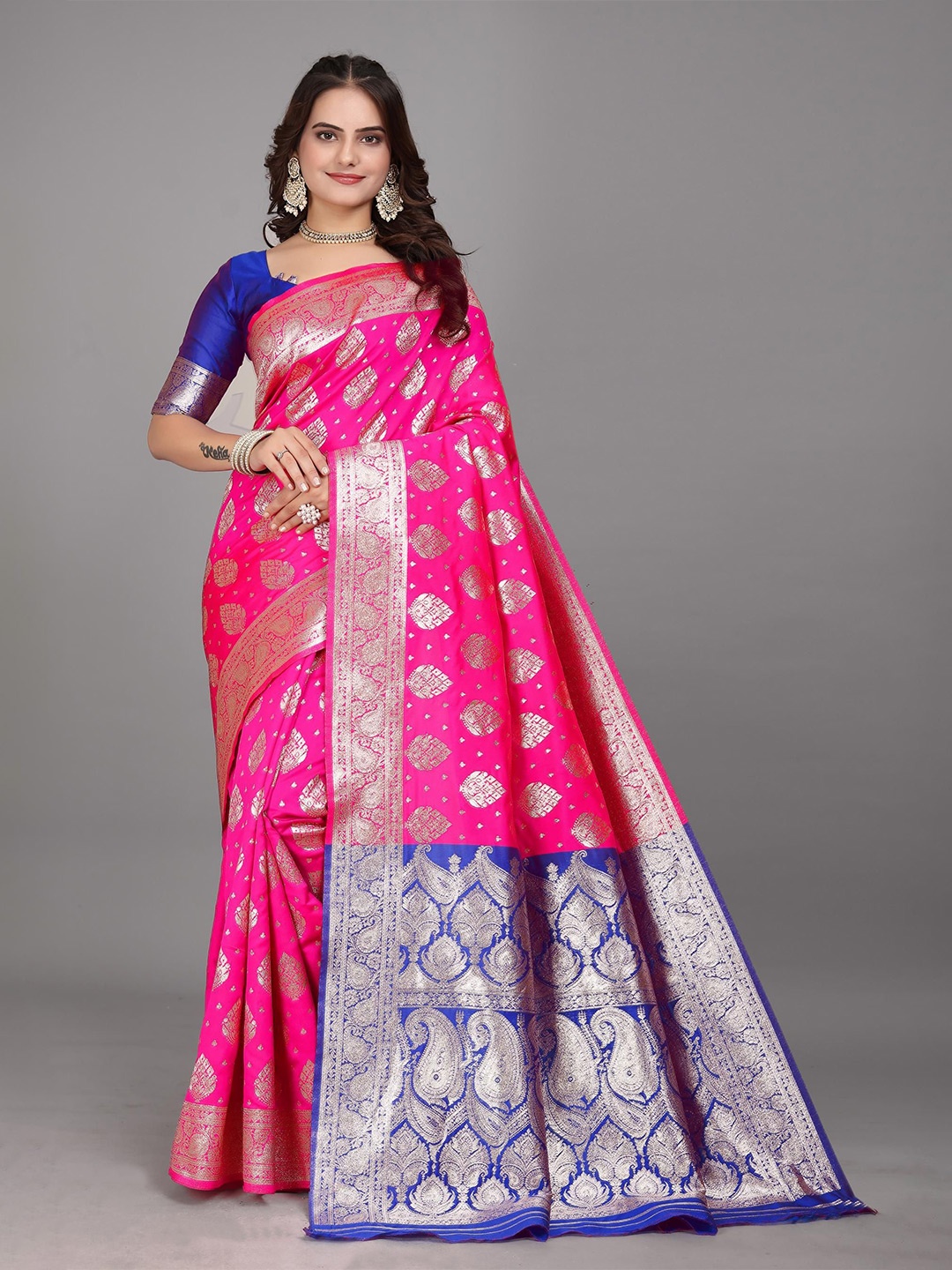 

VenderVilla Woven Design Zari Silk Blend Banarasi Saree, Pink