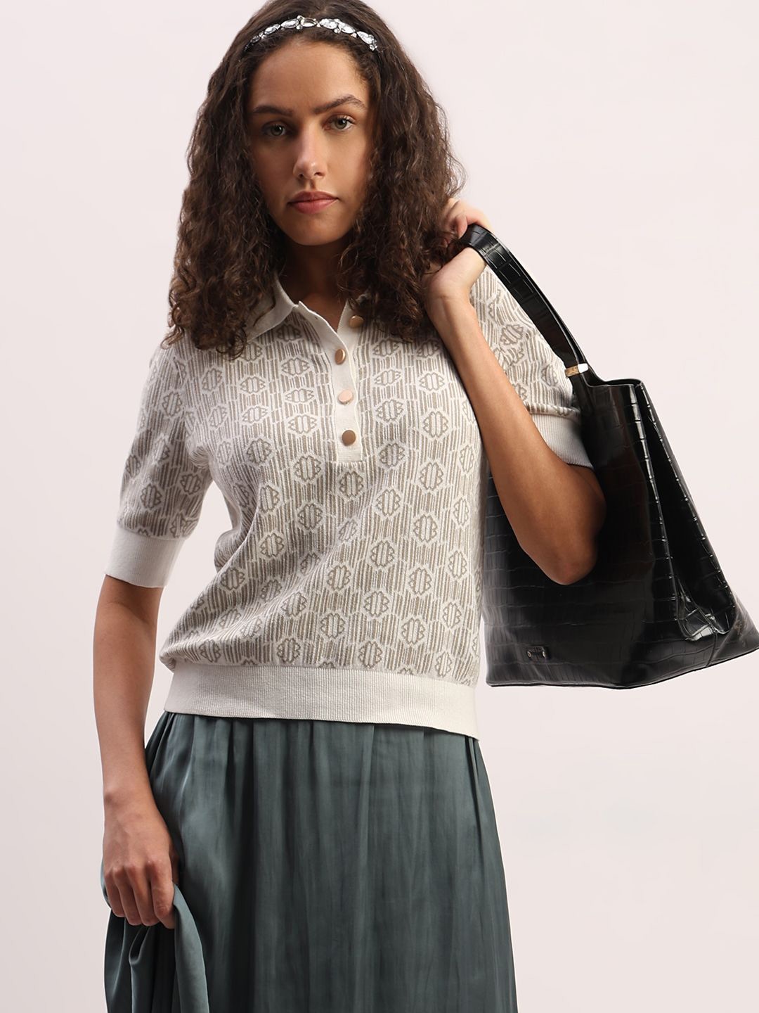 

Vero Moda Printed Shirt Collar Cotton Top, Beige