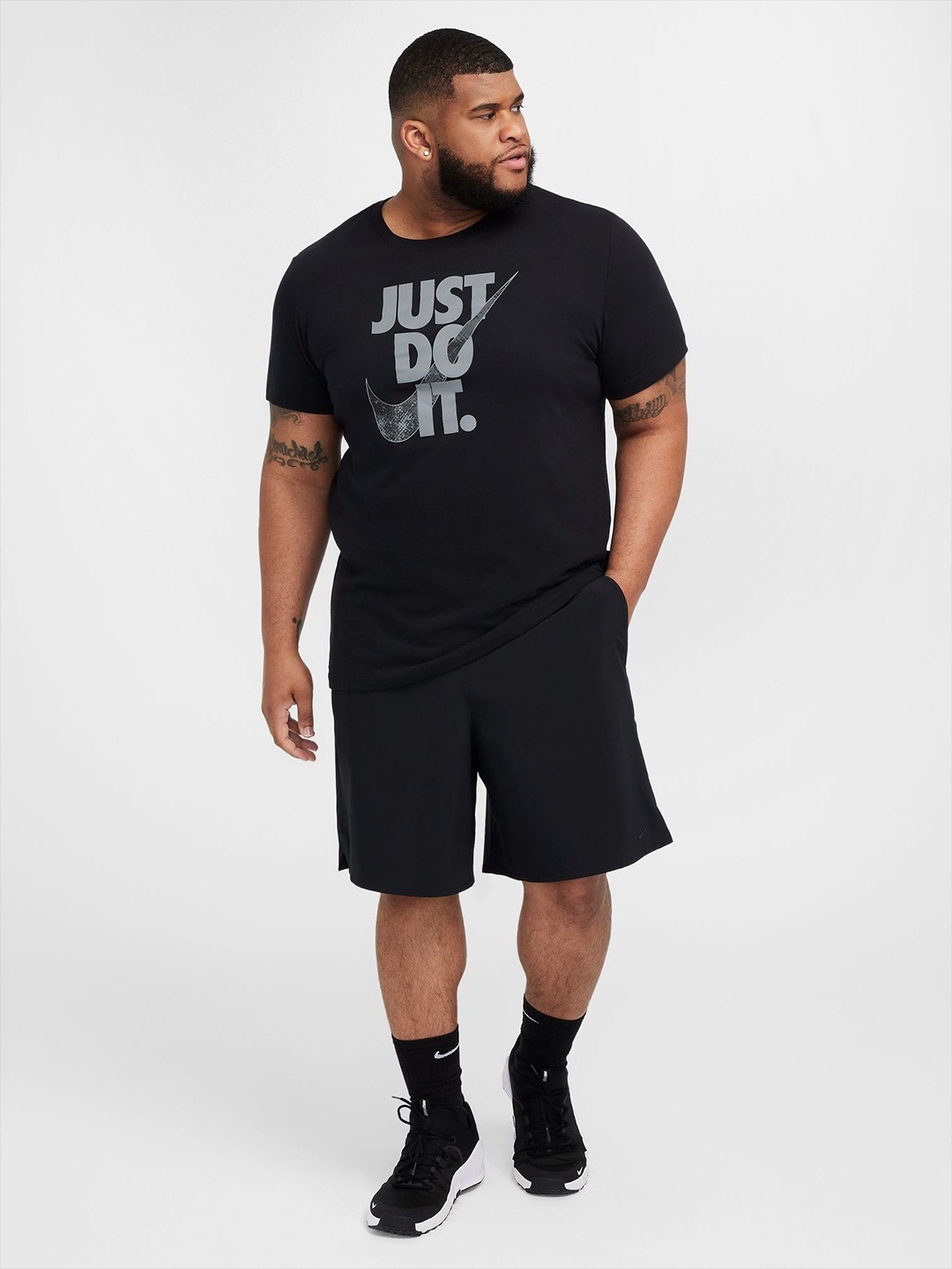 

Nike Men's Dri-FIT Short-Sleeve Fitness T-Shirt, Black