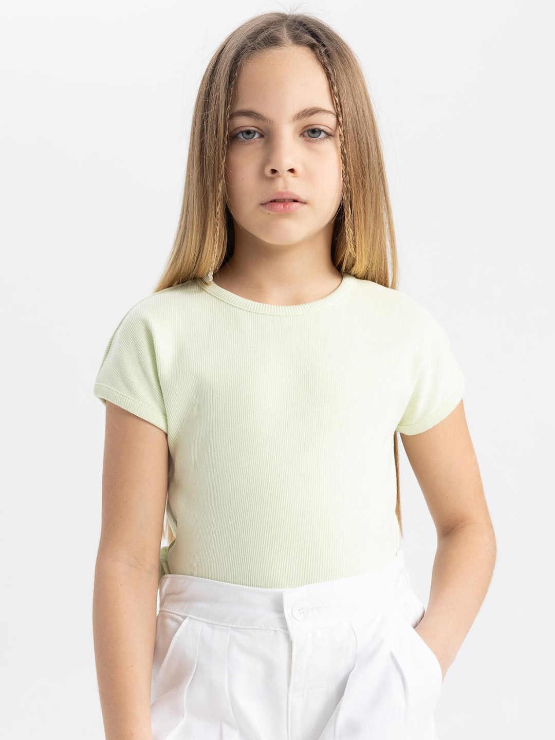 

DeFacto Girls Solid Round Neck Cotton T-shirt, Yellow