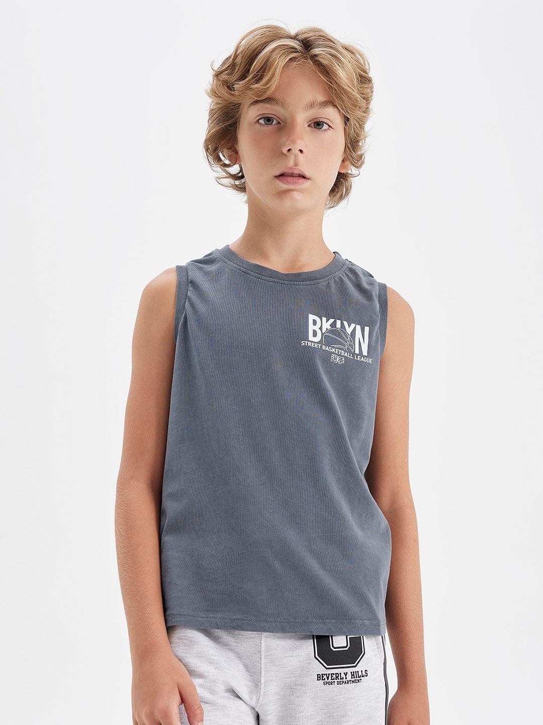 

DeFacto Boys Typography Applique T-shirt, Na