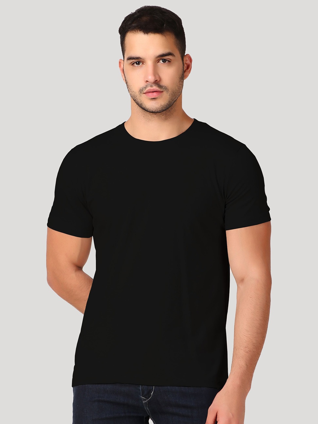 

inner element Men Moisture Wicking Solid Round Neck Cotton T-shirt, Black