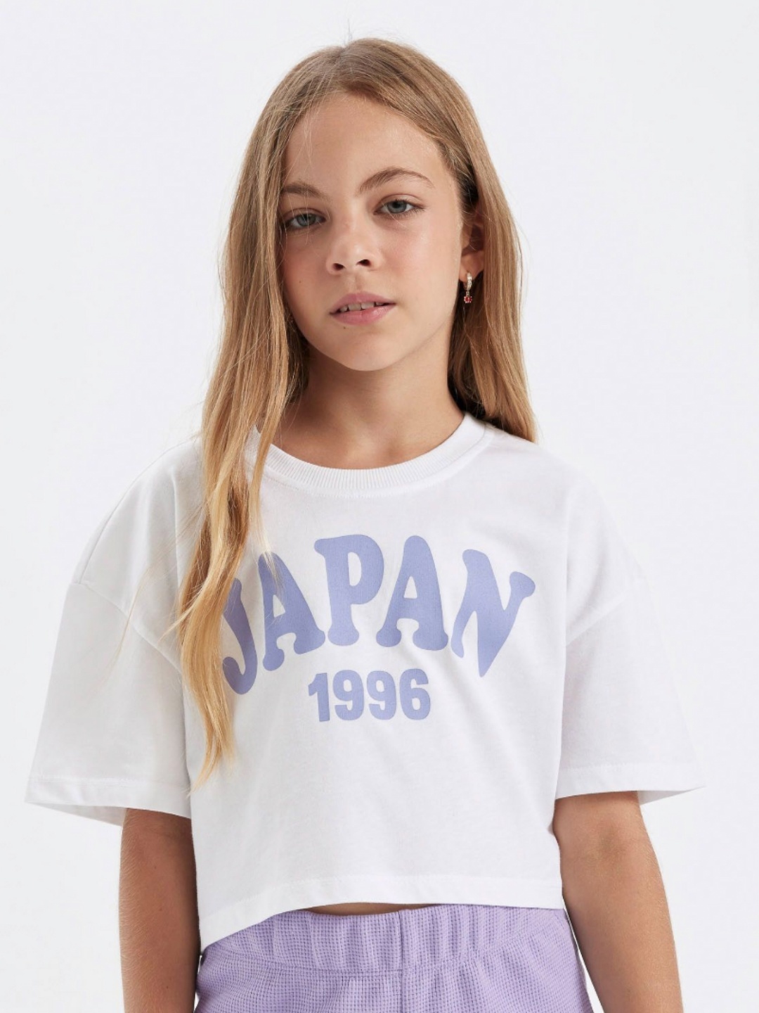 

DeFacto Girls Typography Printed Drop-Shoulder Sleeves Applique T-shirt, Na