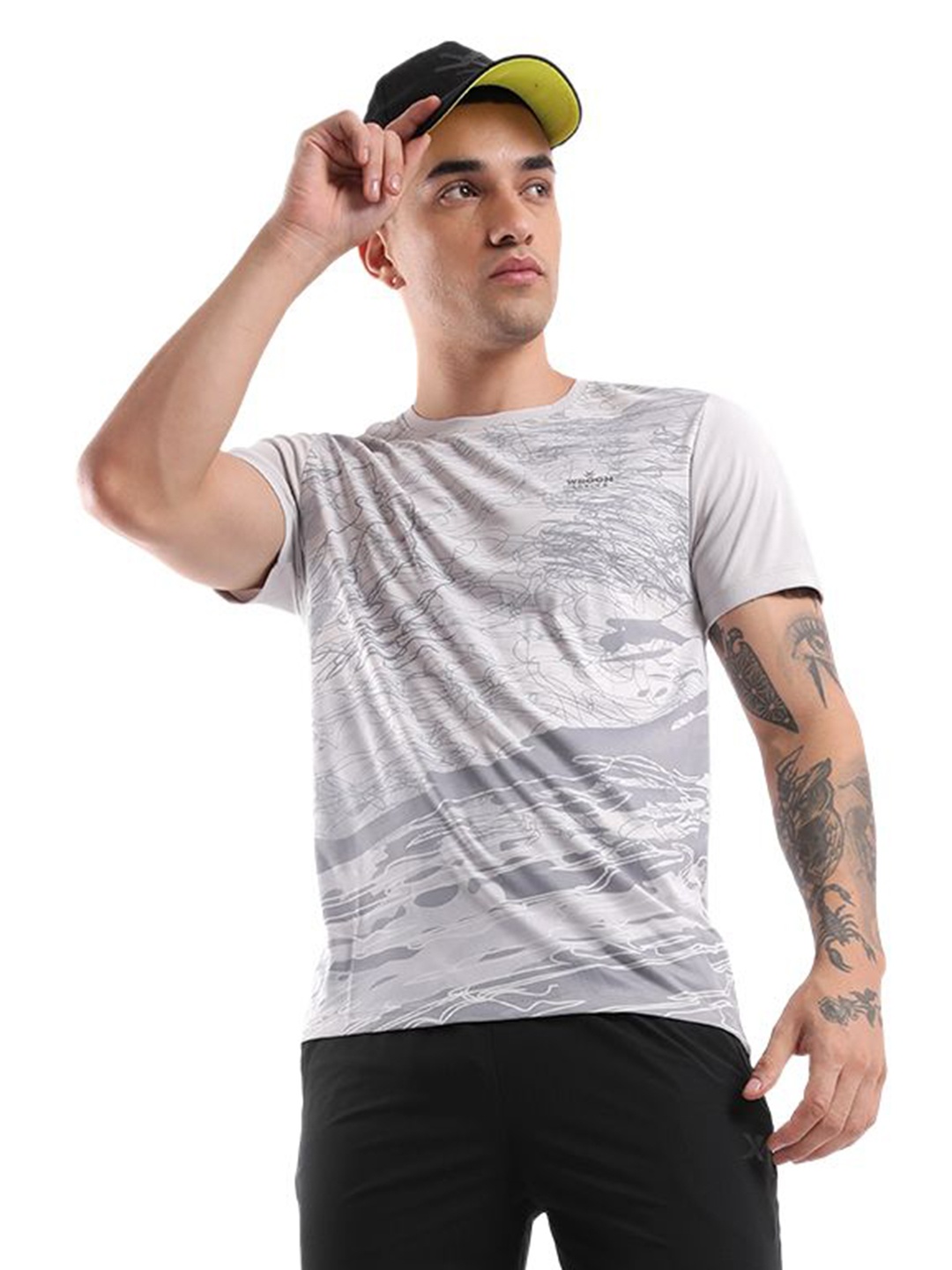 

WROGN Men Abstract Printed Round Neck Slim Fit T-Shirt, Grey