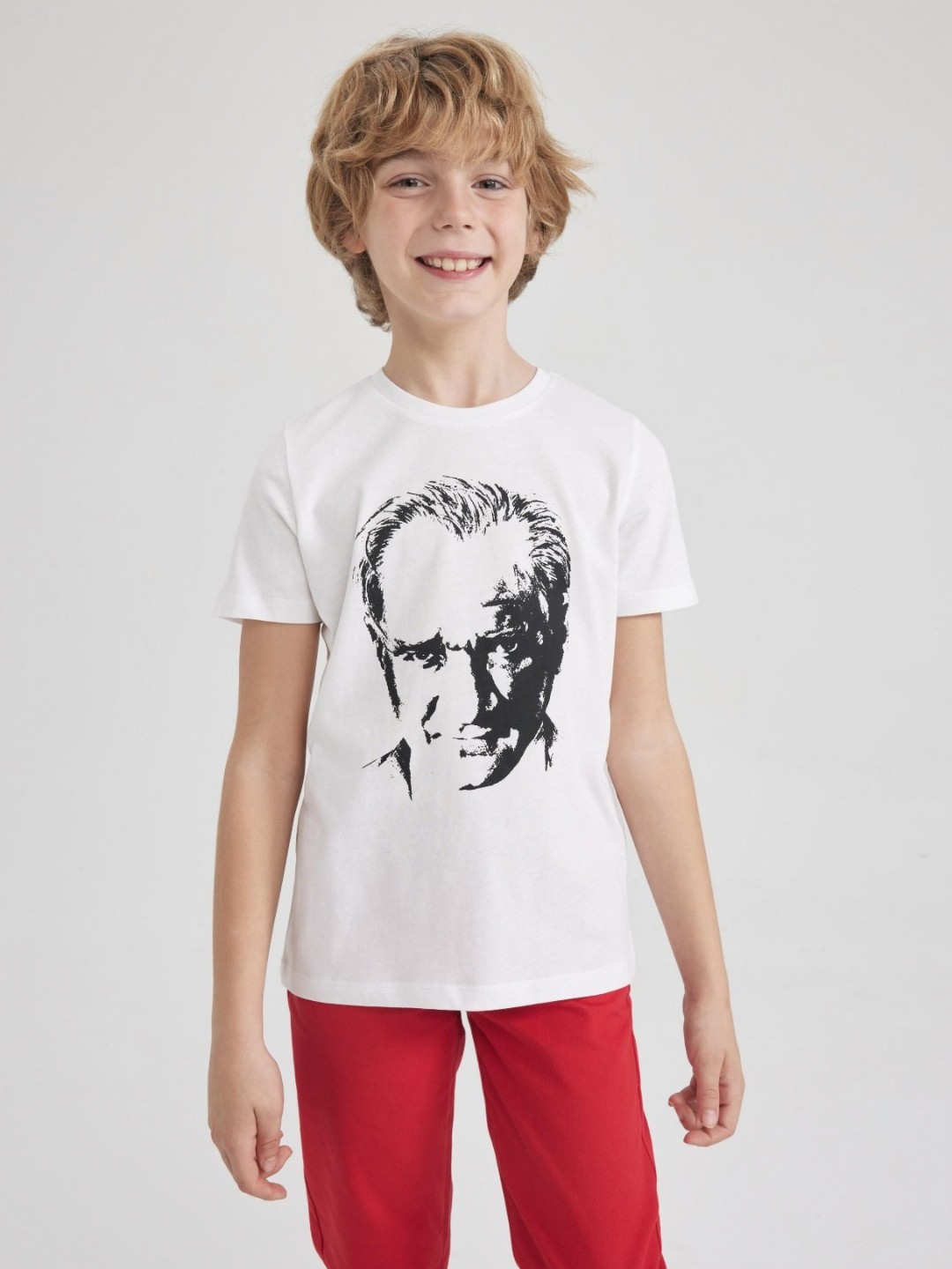 

DeFacto Boys Graphic Printed Round Neck Cotton T-shirt, White