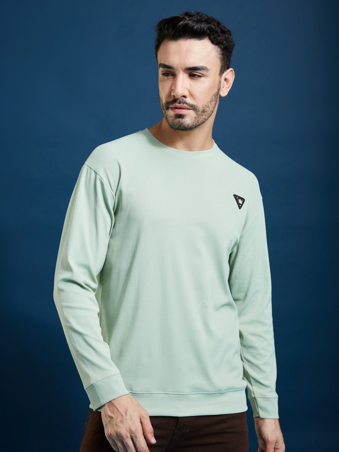 

SMARTEES Men Solid Round Neck T-Shirt, Green