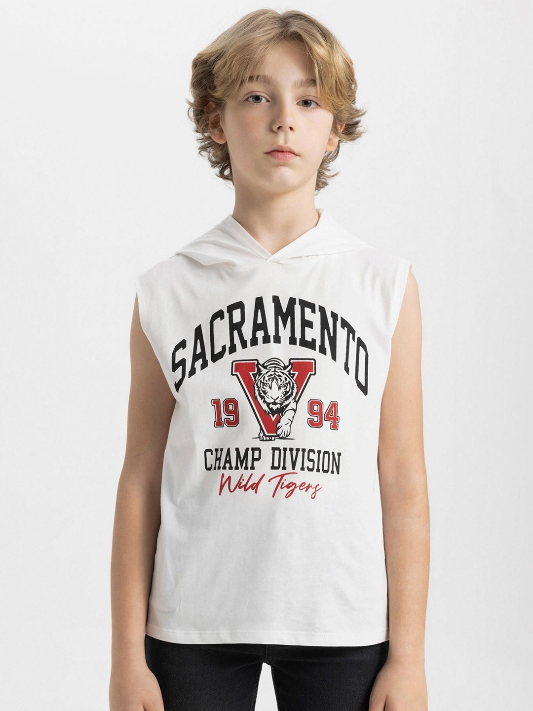 

DeFacto Boys Typography Printed Hood Cotton T-shirt, White