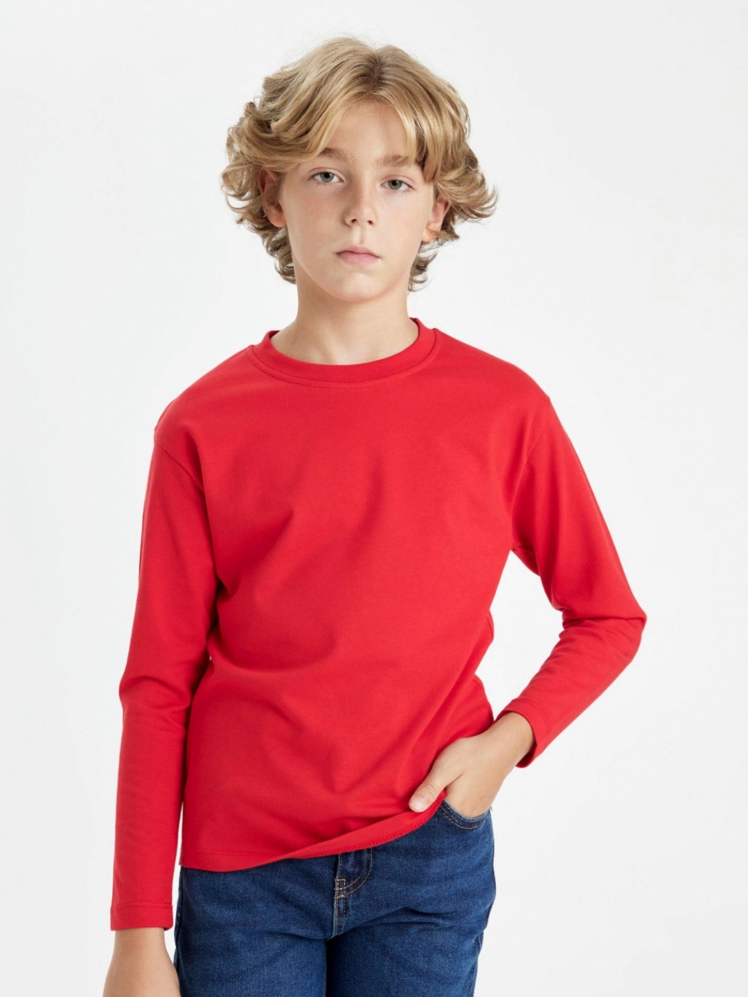 

DeFacto Boys Solid Round Neck Cotton T-shirt, Red