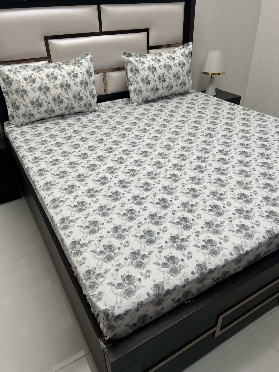 

Pure Decor Villa White Floral Printed Pure Cotton 400 TC King Bedsheet & 2 Pillow Covers