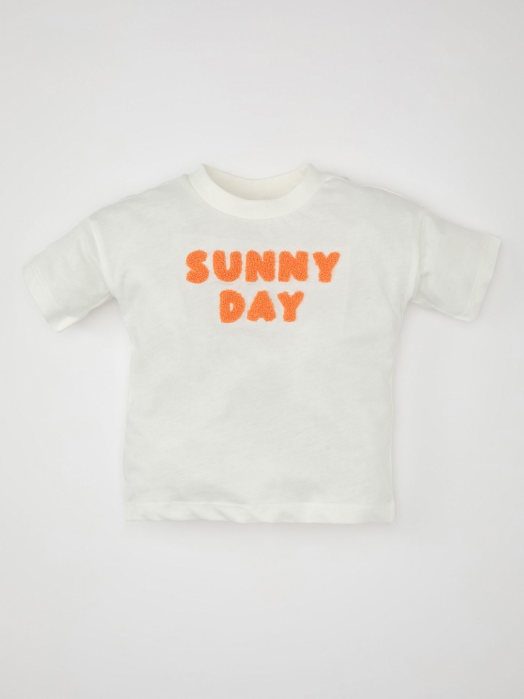 

DeFacto Girls Typography Printed Round Neck Cotton T-shirt, White