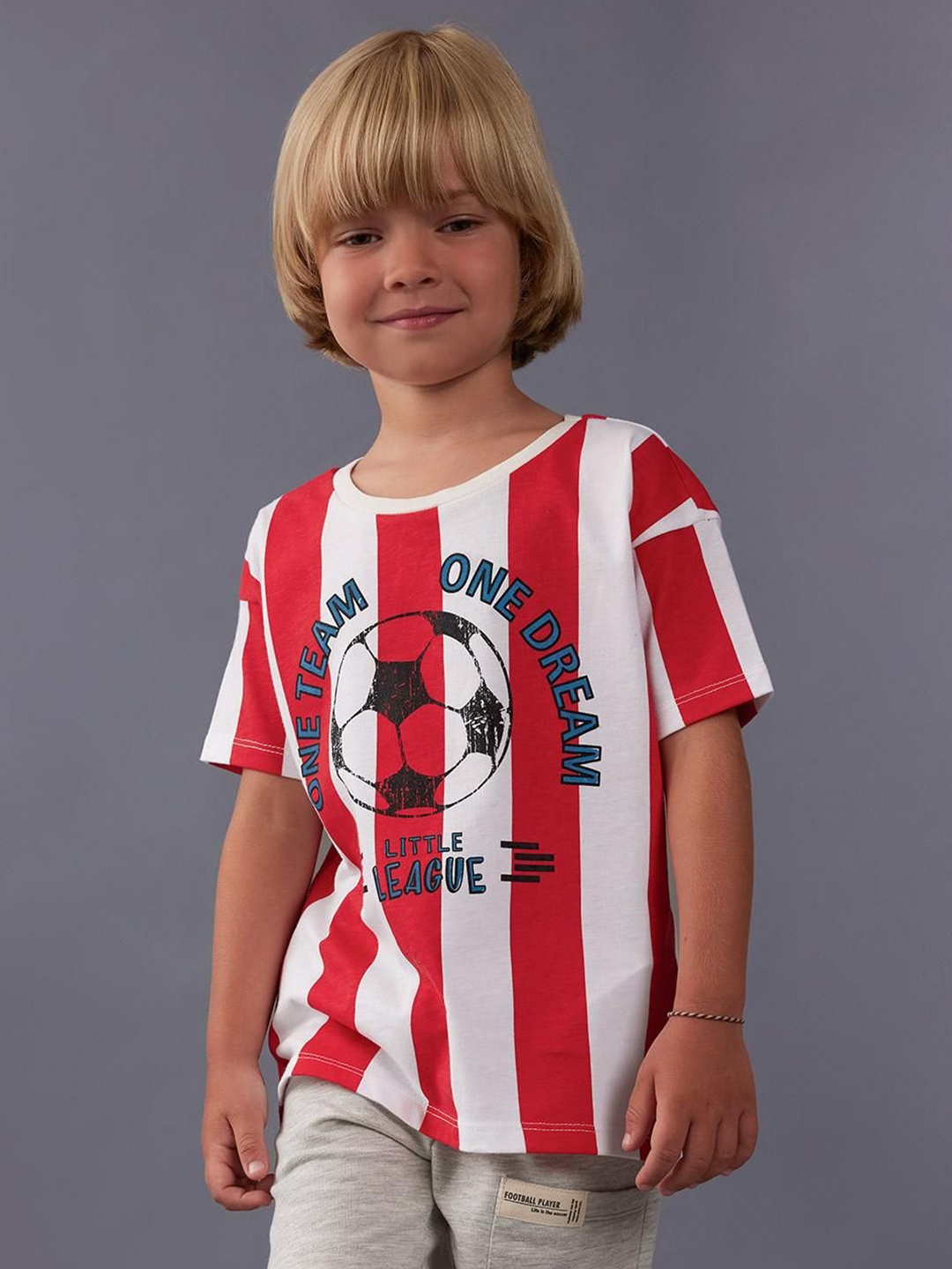 

DeFacto Boys Graphic Printed Round Neck Cotton T-shirt, Red