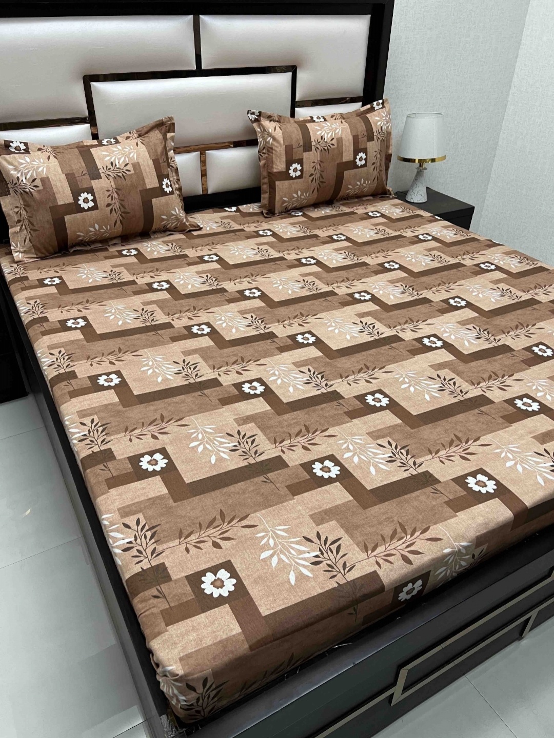 

Pure Decor Passion Brown & White Printed 230 TC Cotton Queen Bedsheet with 2 Pillow Covers