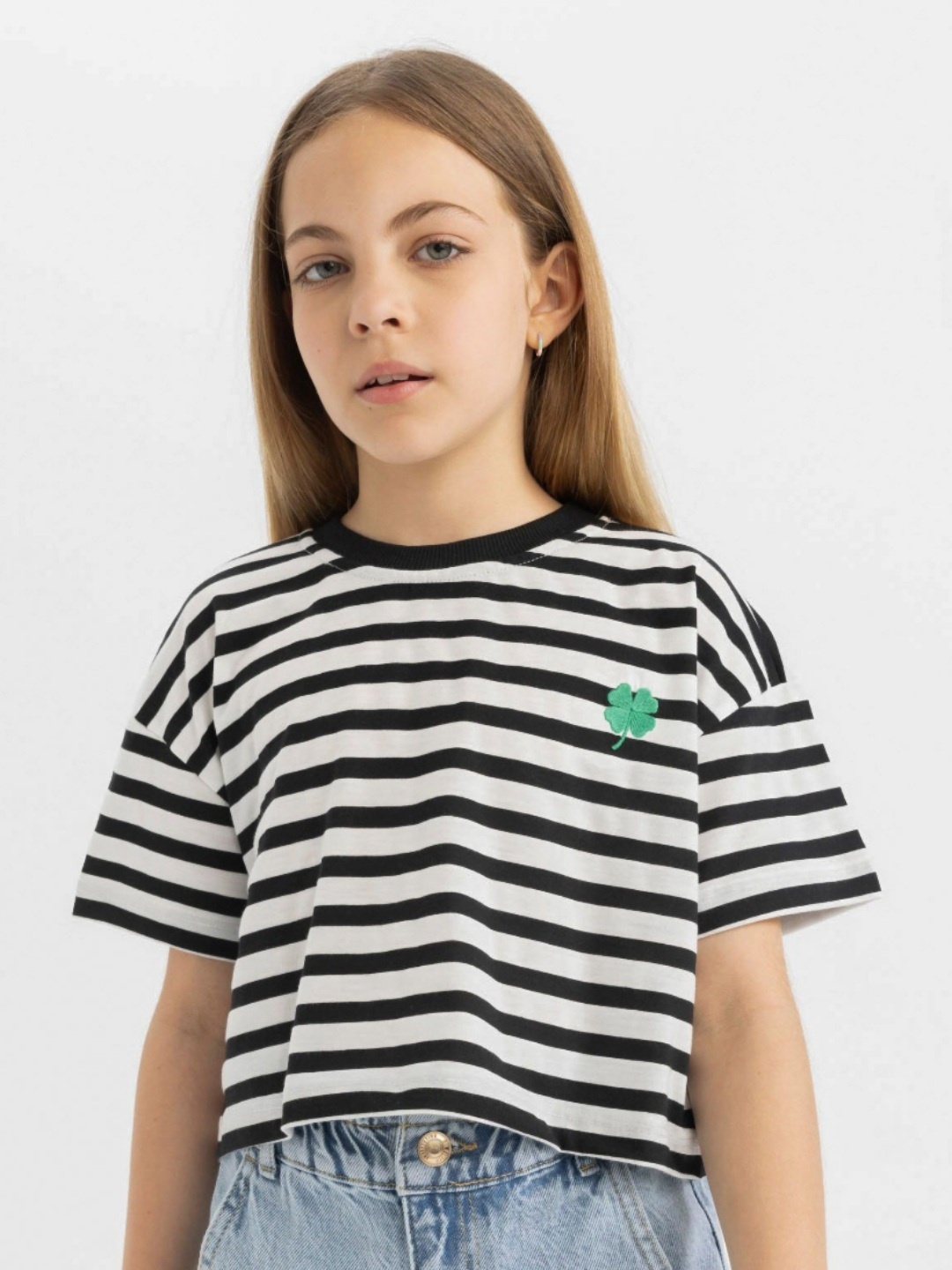 

DeFacto Girls Striped Round Neck T-shirt, White