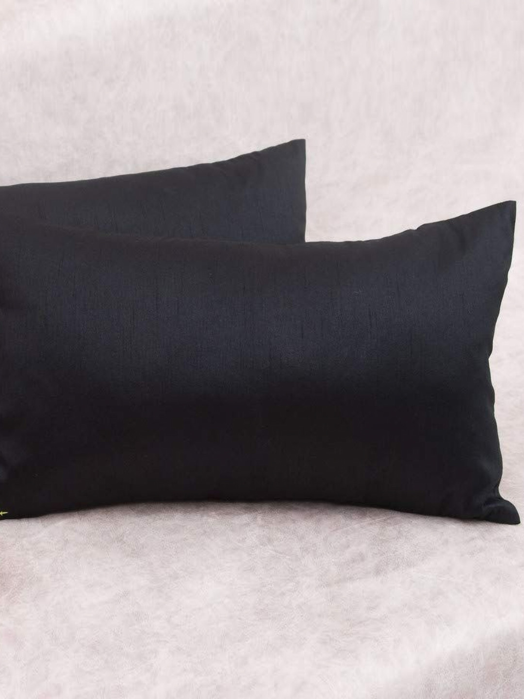 

RoyalDeco Black 2 Pieces Rectangle Cushion Covers