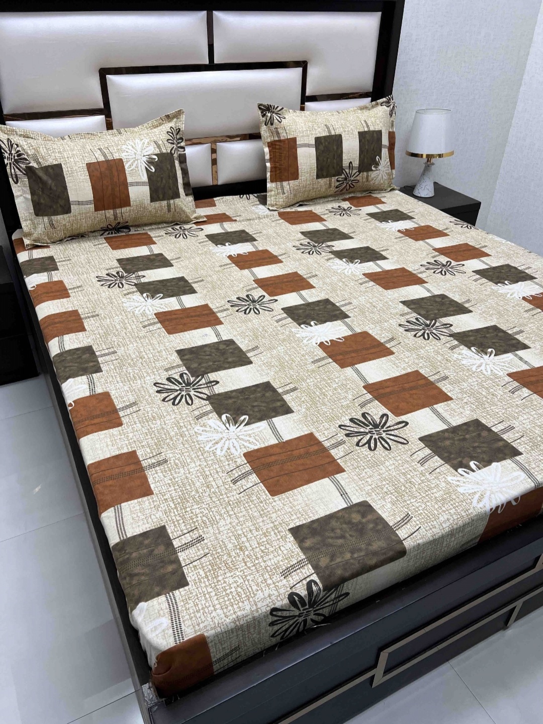 

Pure Decor Passion Brown & White Printed 230 TC Cotton Queen Bedsheet with 2 Pillow Covers