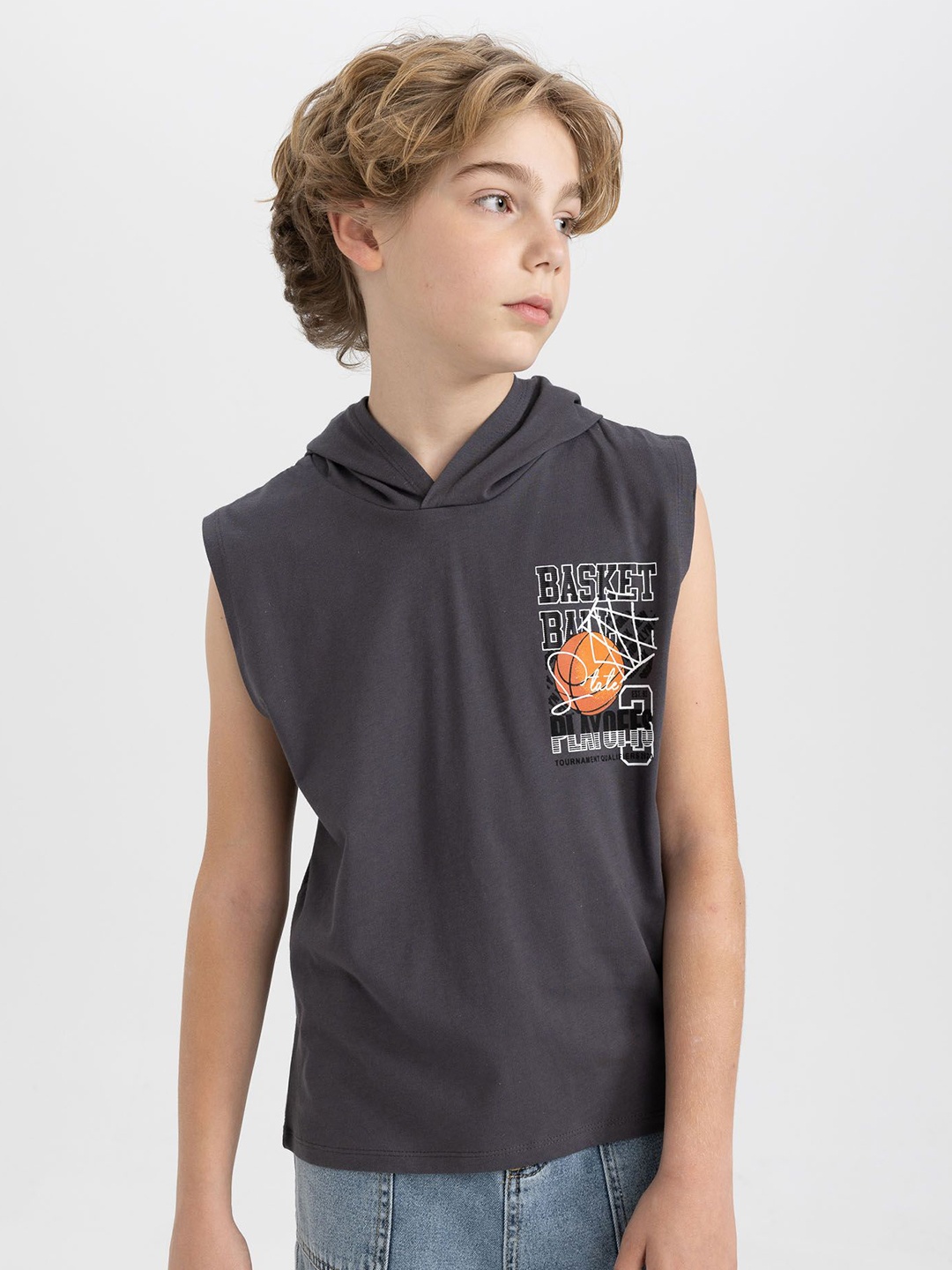

DeFacto Boys Graphic Printed Hood Cotton T-shirt, Charcoal