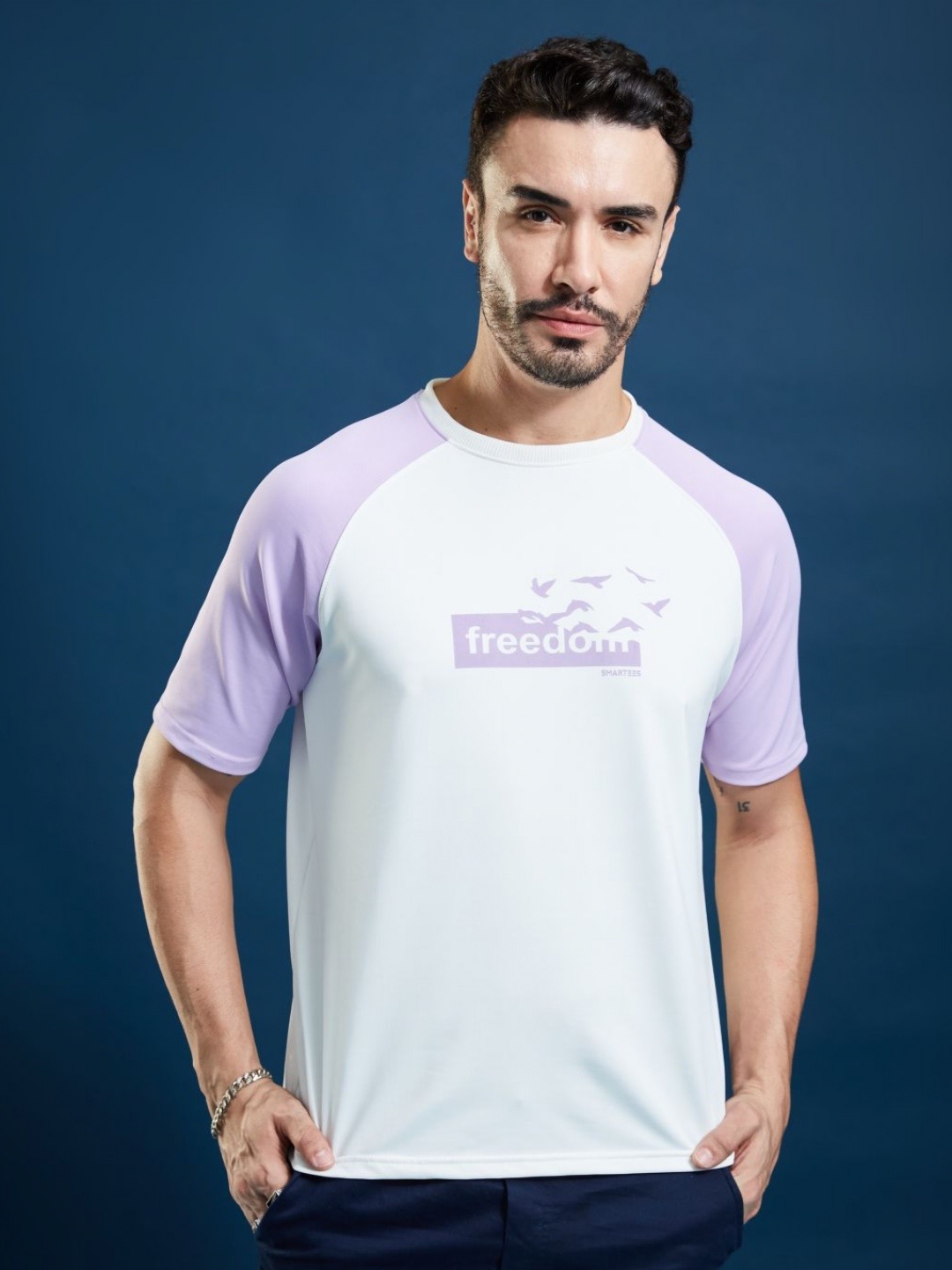 

SMARTEES Men Typography Printed Round Neck Relaxed Fit T-shirt, Violet