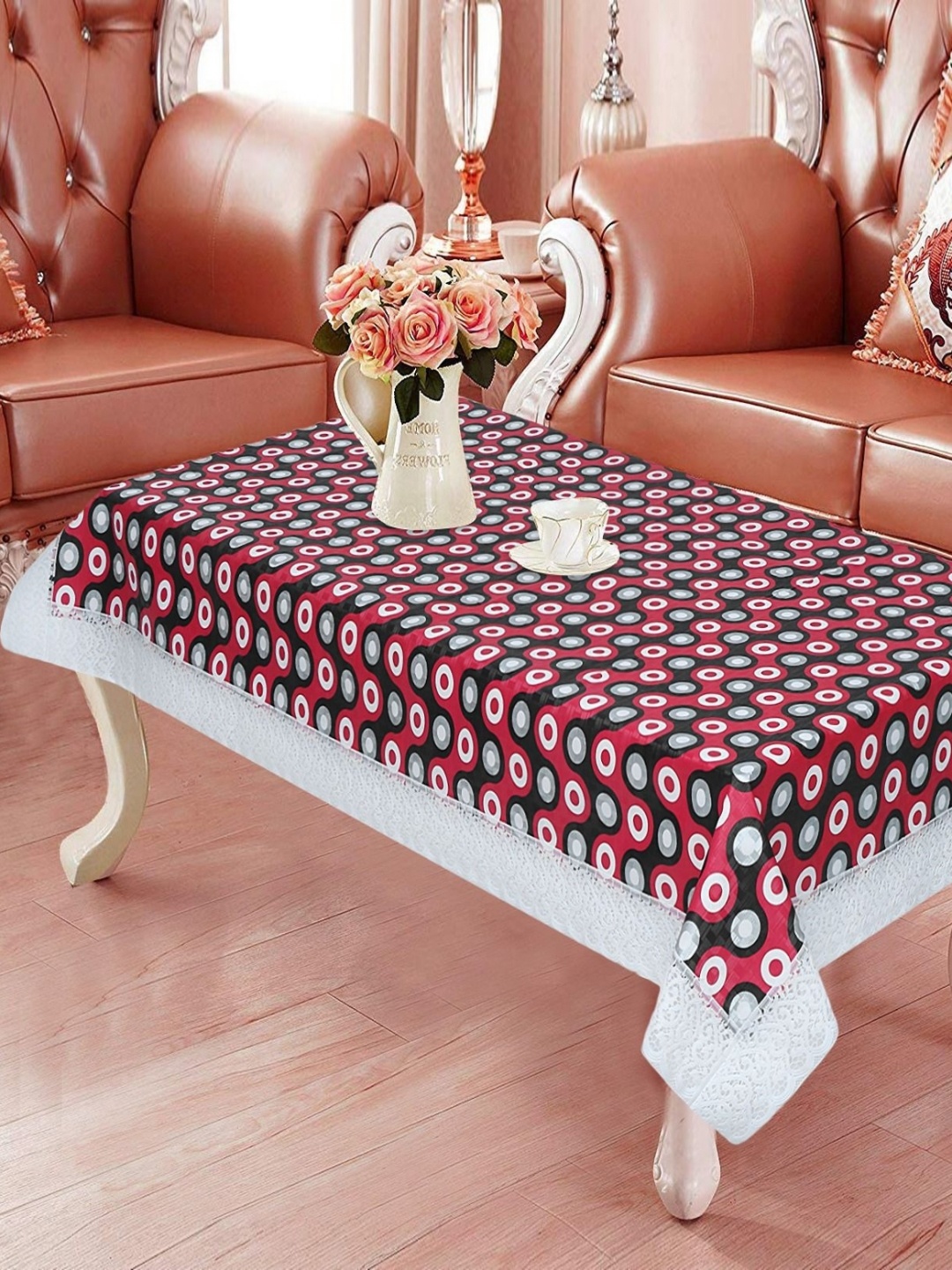 

LooMantha Red & White Geometric Printed 4 Seater Table Cover