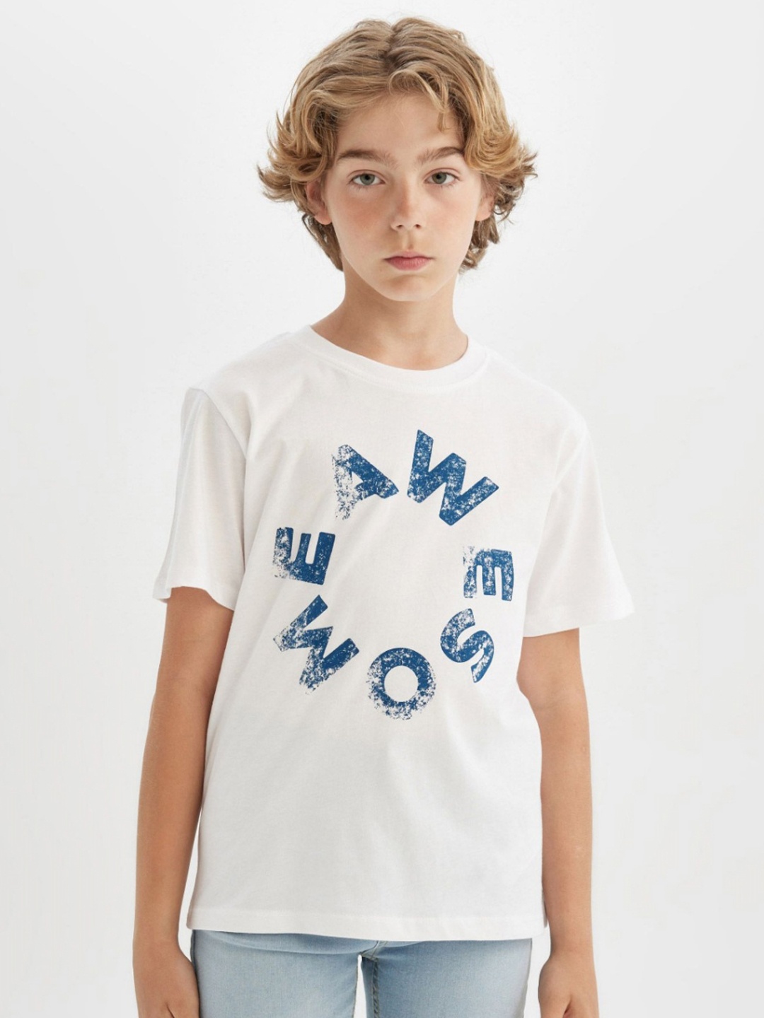 

DeFacto Boys Typography Printed Applique T-shirt, Na