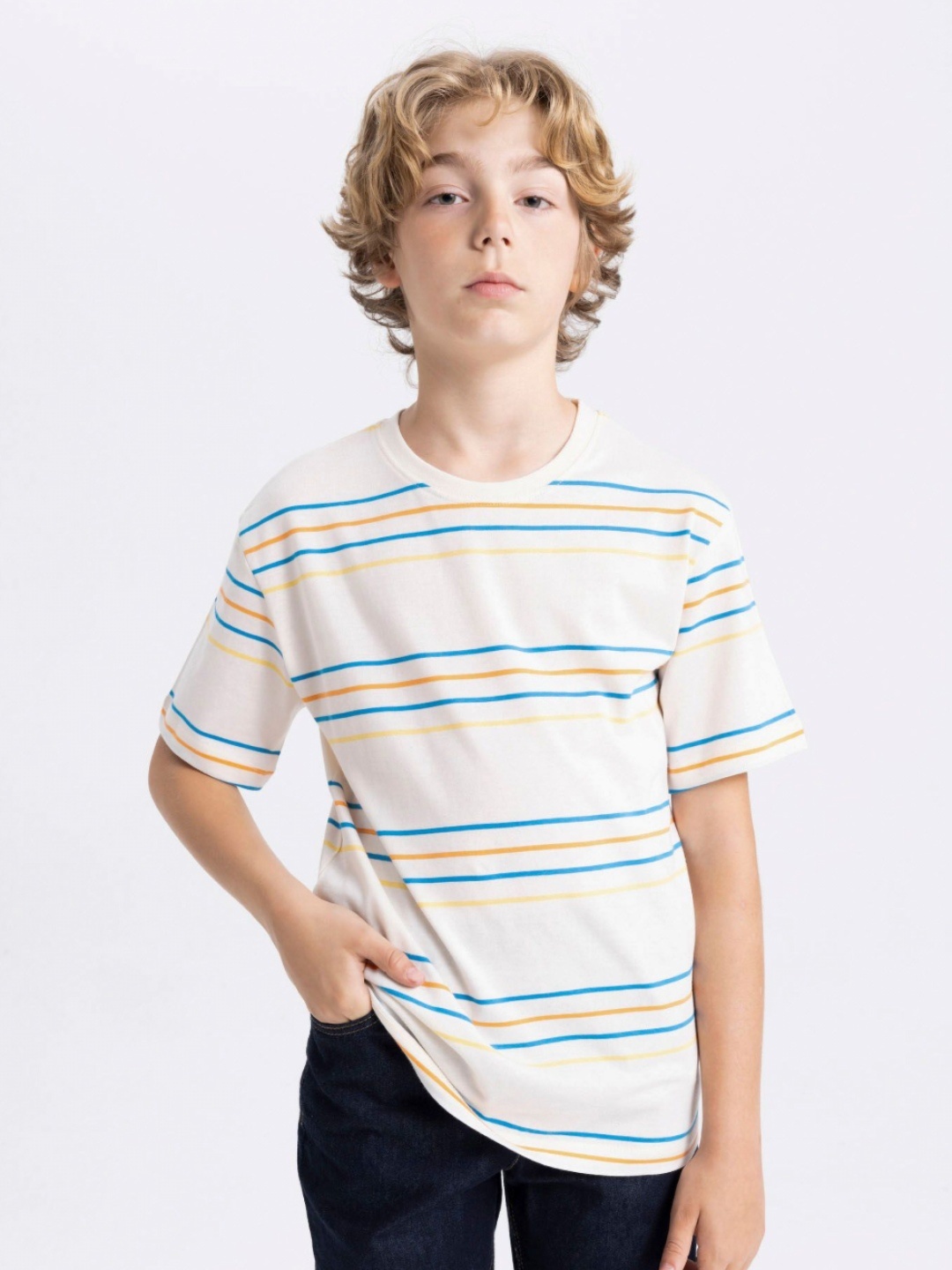 

DeFacto Boys Striped Pockets T-shirt, Na