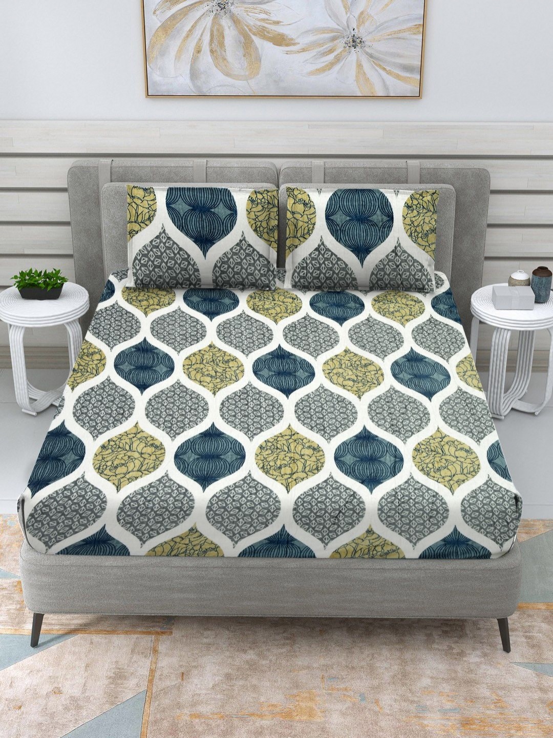 

RRC White & Green Floral Printed 300 TC Woolen Queen Bedsheet with 2 Pillow Covers