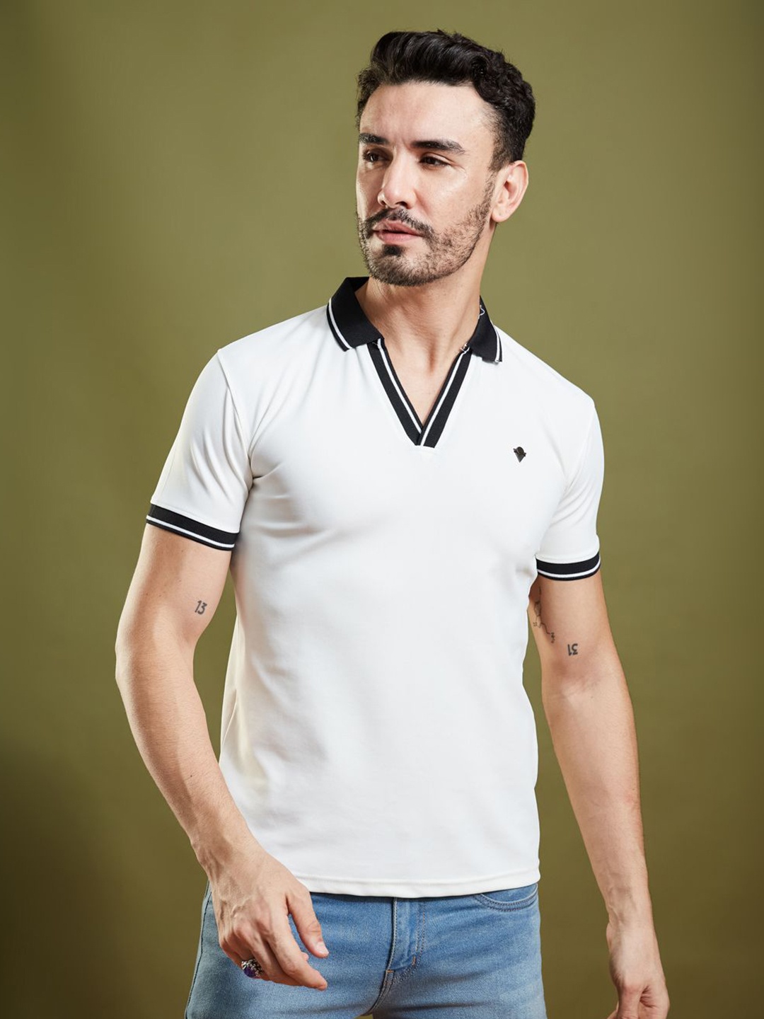 

SMARTEES Men Solid Polo Collar T-Shirt, White