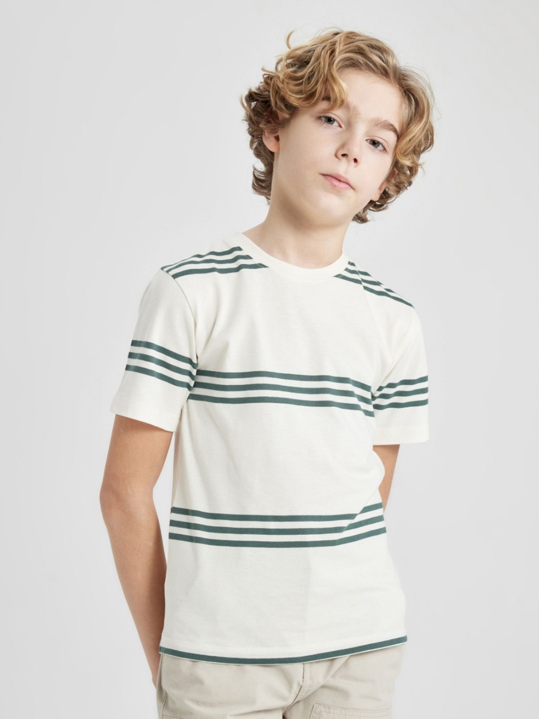 

DeFacto Boys Striped Round Neck Cotton T-shirt, Na