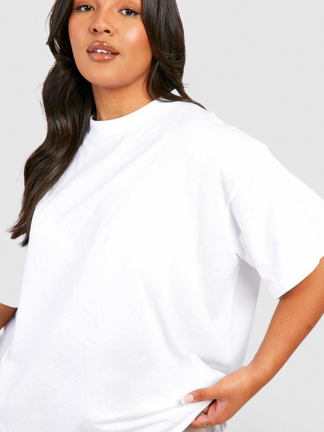 

REVEXO Women Solid Round Neck Cotton Oversized T-shirt, White