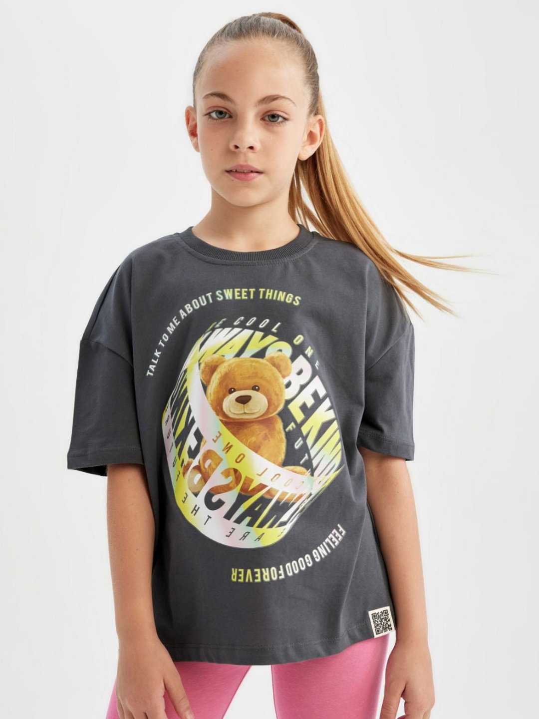 

DeFacto Girls Graphic Printed Round Neck Cotton T-shirt, Grey