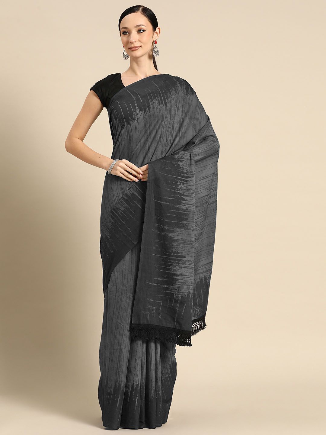

BUTA BUTI Women Pure Cotton Striped Saree, Grey