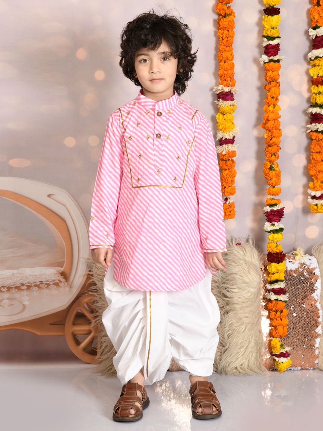 

MUDKID Boys Leheriya Printed Regular Thread Work Pure Cotton Kurta With Dhoti Pants, Pink