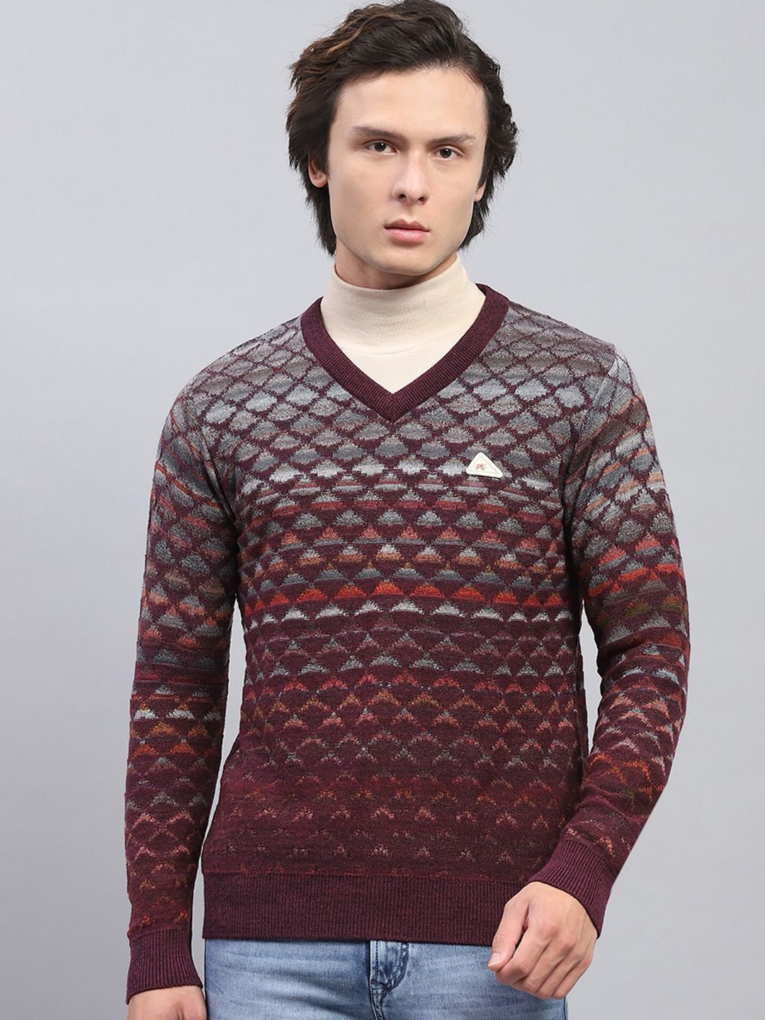 

Monte Carlo Men V-Neck Woollen Pullover, Maroon