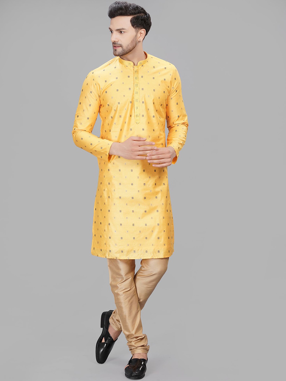 

LA'SCOOT Printed Straight Kurta With Churidar, Yellow