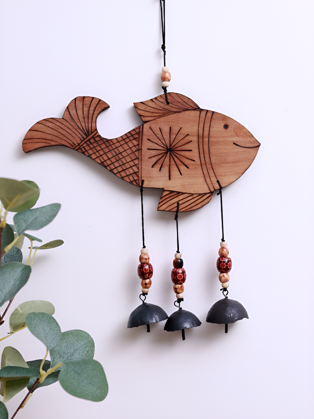

Unravel India Brown & Black Printed Fish Motif Windchimes With Embedded Bells
