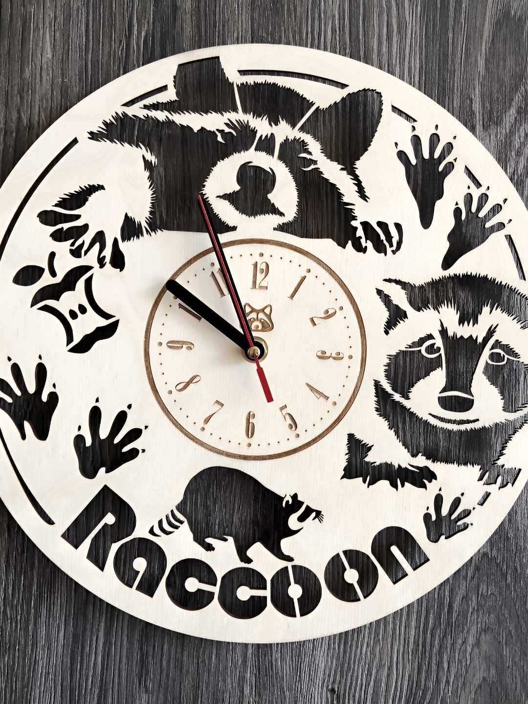 

QEZNEF Beige & Black Racoon Textured Analogue Contemporary Round Shaped Wooden Wall Clock