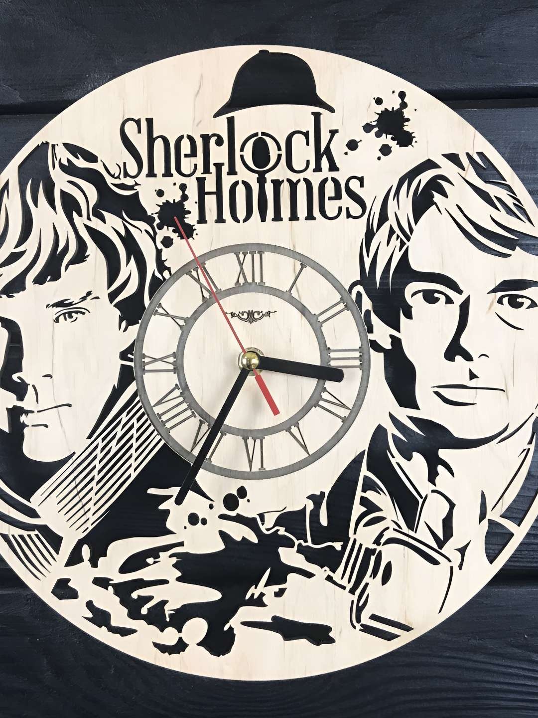 

QEZNEF Beige & Black Sherlock Holmes Printed Contemporary Round Shaped Wooden Wall Clock