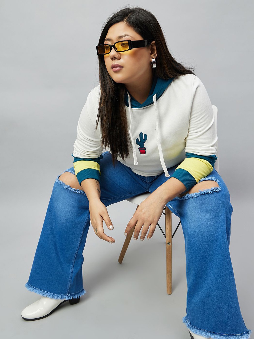 

Club York Women Colourblocked Hooded Plus Size Sweatshirt, Off white