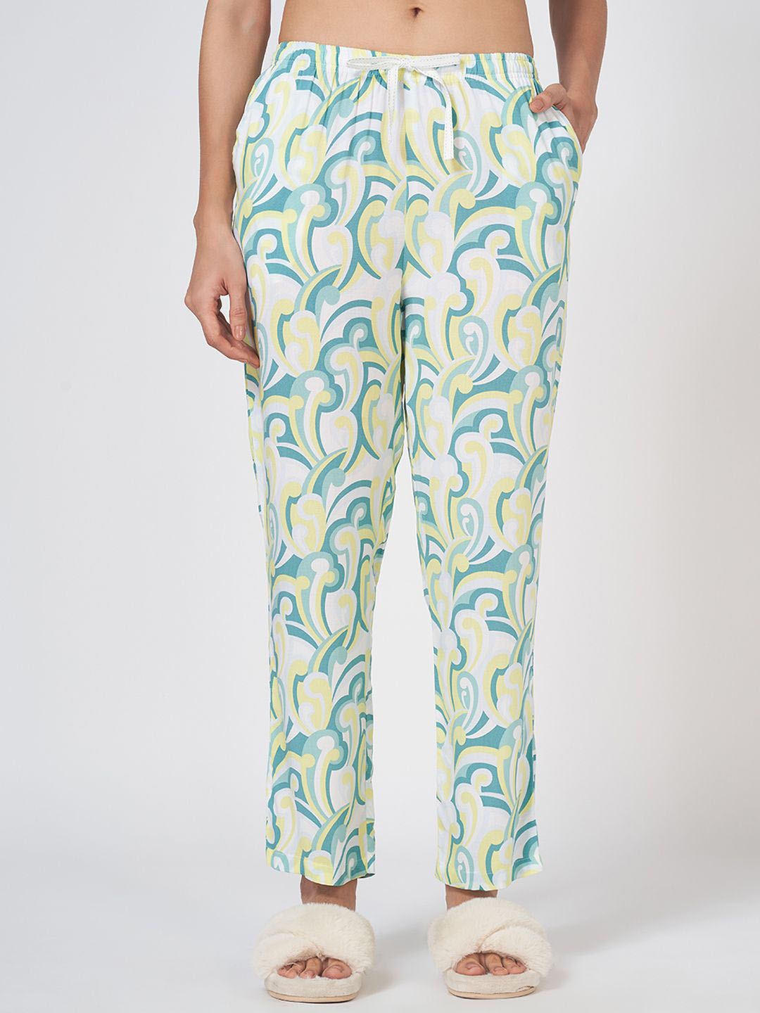 

Dreamz by Pantaloons Women Printed Lounge Pants, Turquoise blue