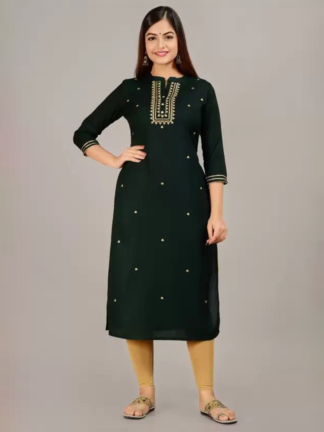 

MF Hayat Floral Embroidered Sequinned Floral Kurta, Green
