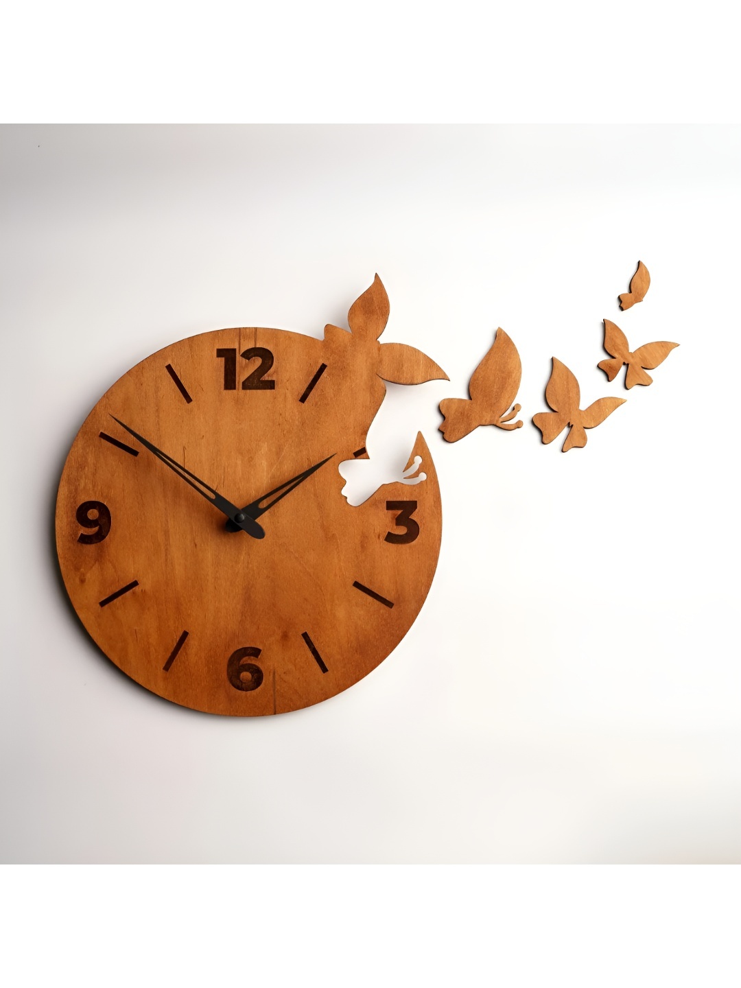 

QEZNEF Brown & Black Butterfly Textured Contemporary Abstract Shaped Wooden Wall Clock