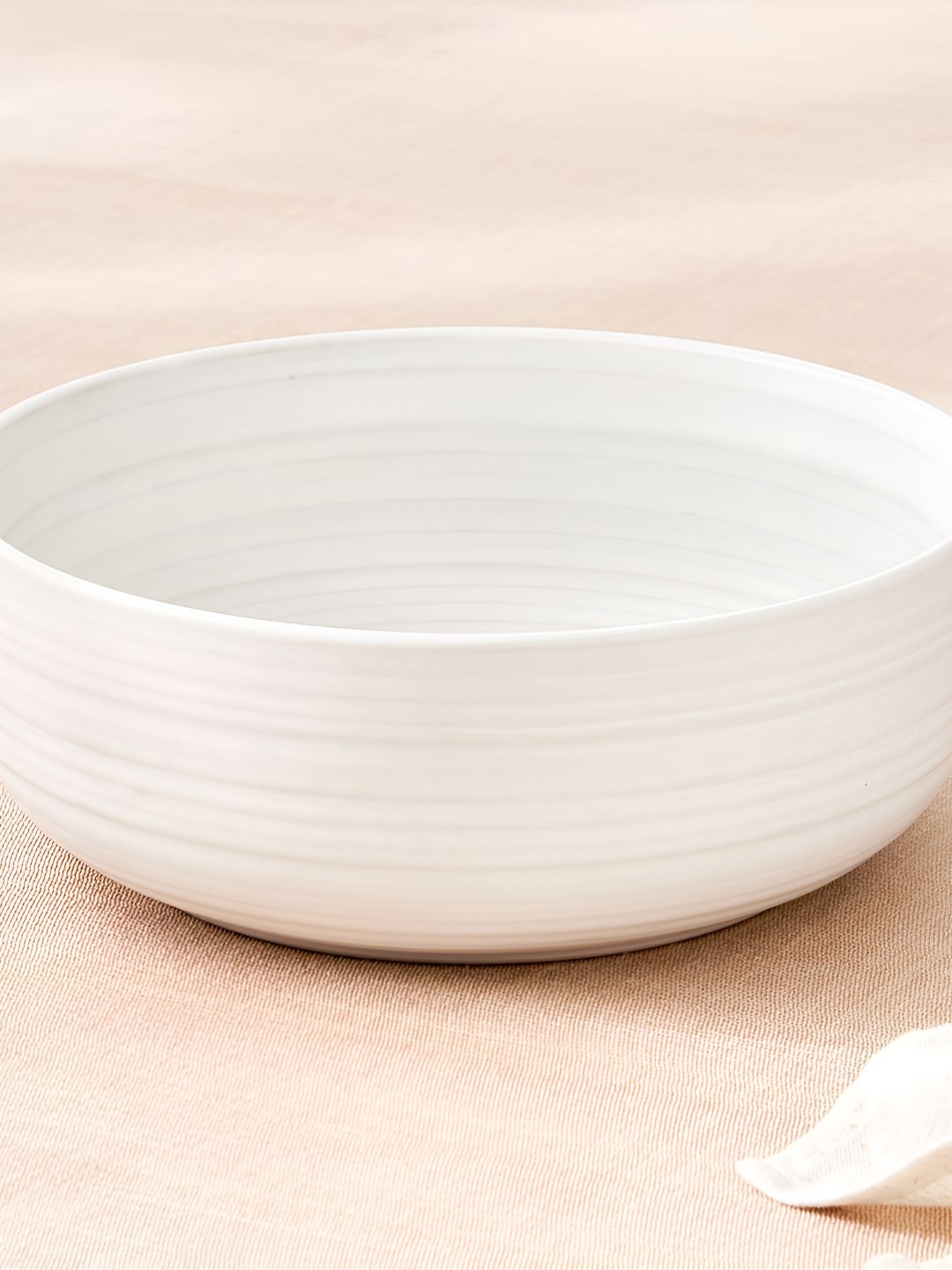 

Home Centre Natura Albus White Stoneware Serving Bowl 1.3 L