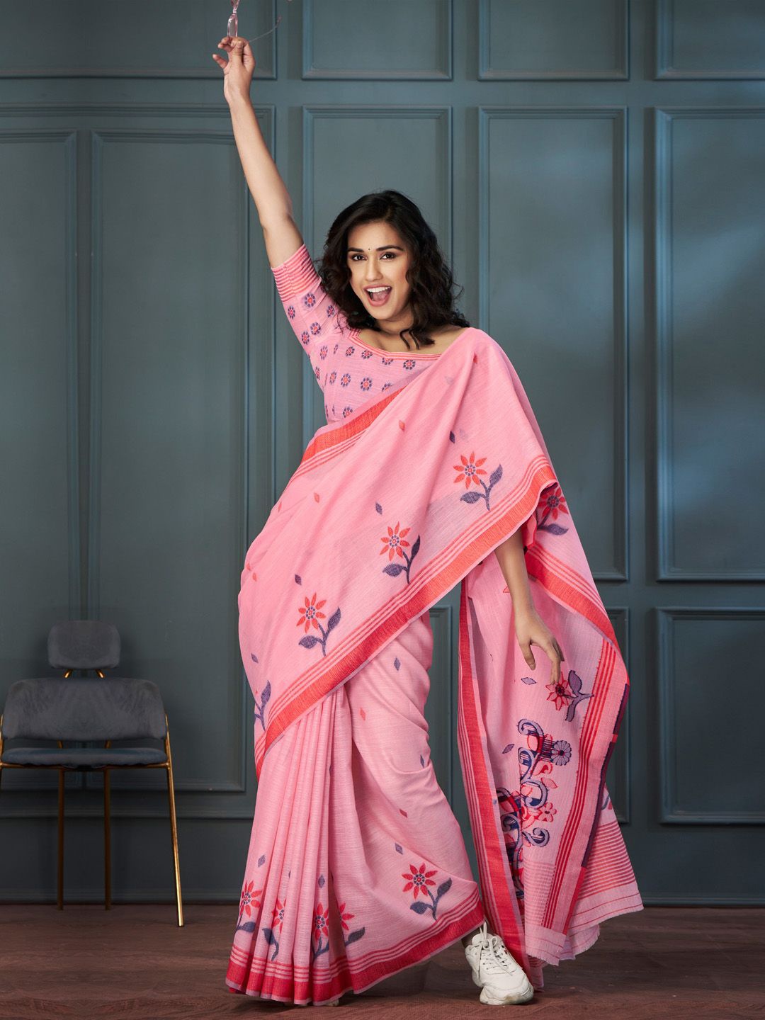 

Anouk Ethnic Motifs Woven Design Saree, Pink