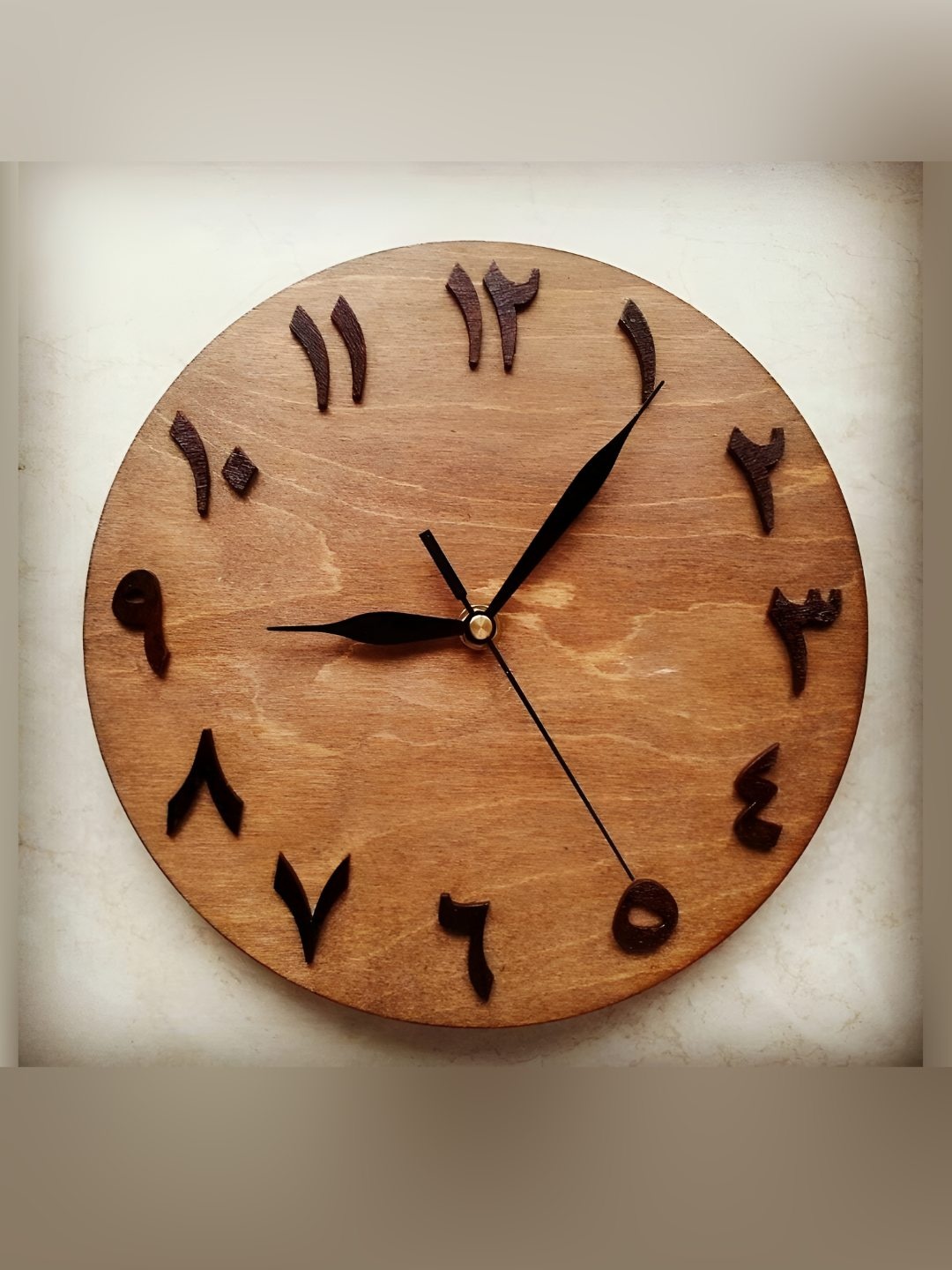 

QEZNEF Brown & Black Round Shaped Contemporary Analogue Wooden Wall Clock