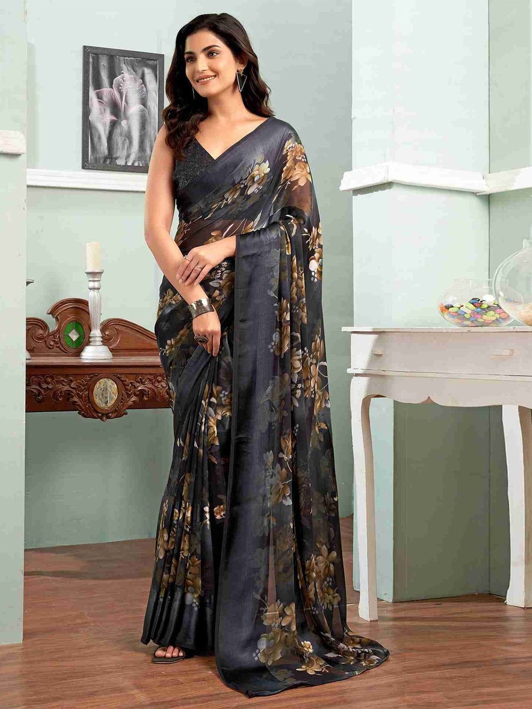 

Sitanjali Floral Printed Maheshwari Saree, Black