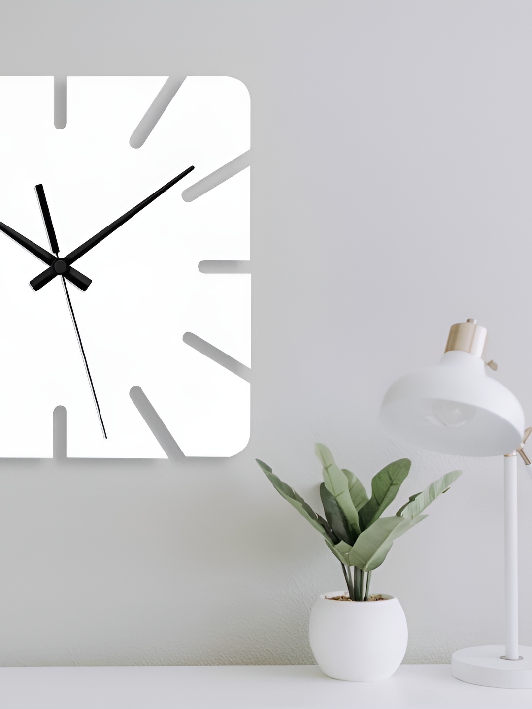 

QEZNEF White Textured Analogue Wooden Contemporary Wall Clock