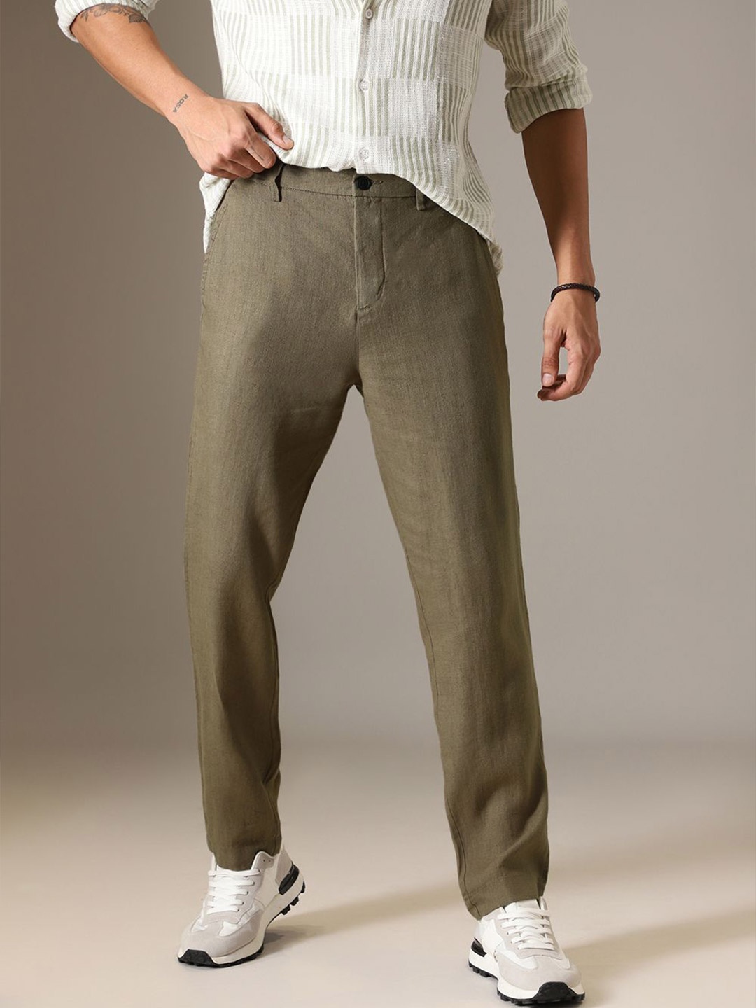 

Banana Club Men Relaxed Fit Linen Trousers, Olive