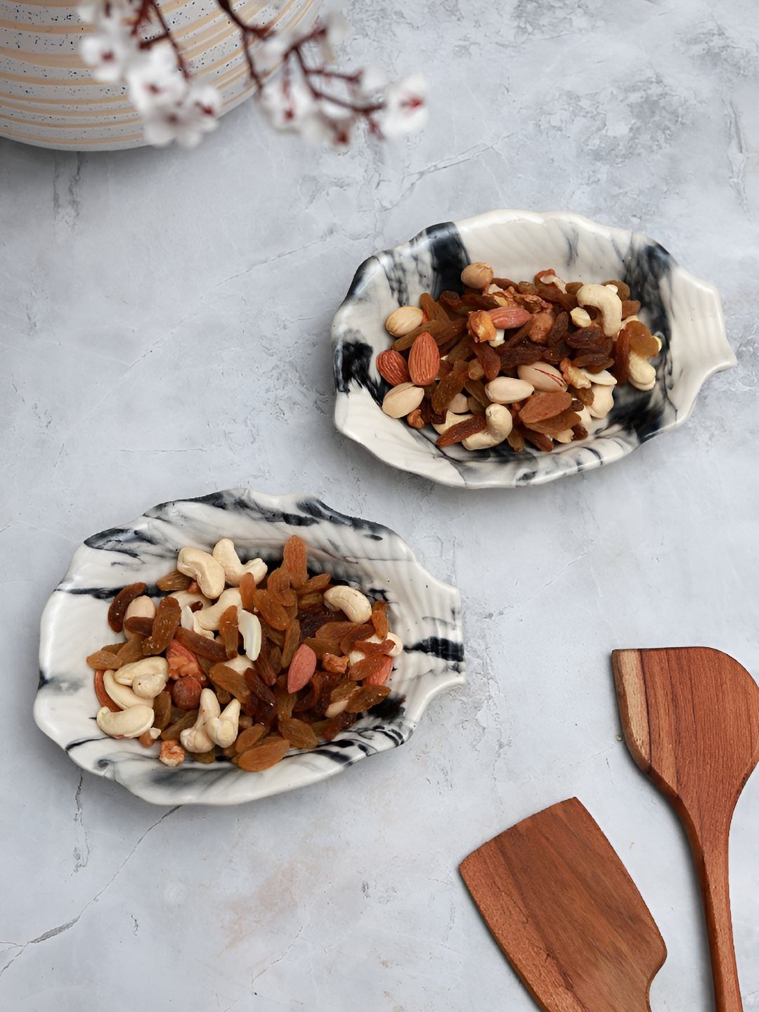 

Unravel India White & Black Abstract Printed 2 Pieces Ceramic Easy to Clean Food Platters