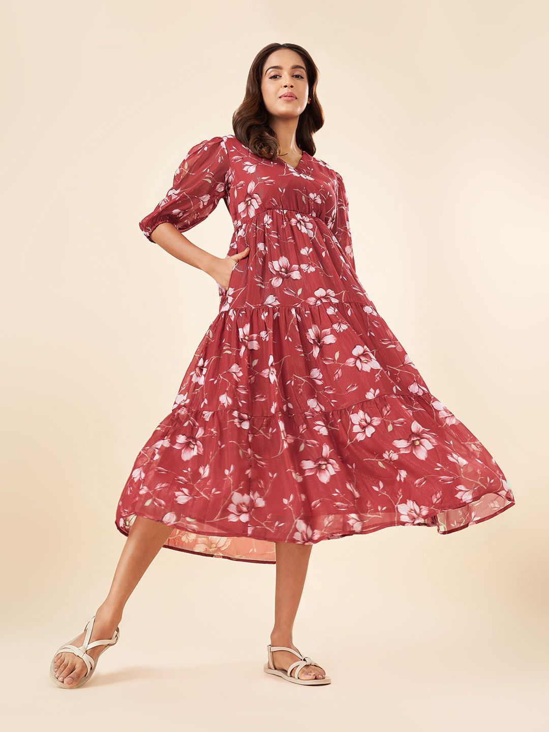 

AKKRITI BY PANTALOONS Floral Printed Fit & Flare Midi Dress, Red