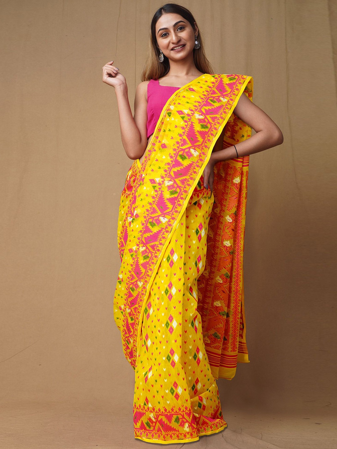 

Unnati Silks Floral Pure Cotton Handloom Jamdani Saree, Yellow