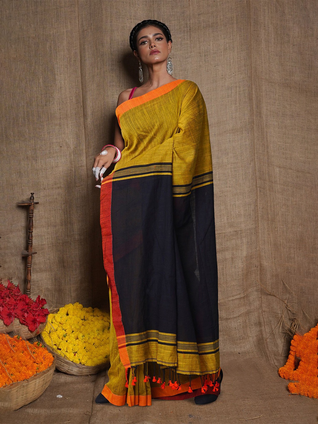

Unnati Silks Pure Cotton Handloom Jamdani Saree, Yellow